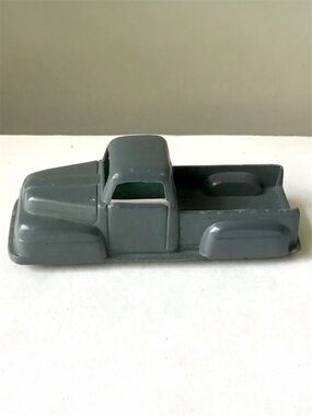 Vintage Tootsie Toy Ford F1 Pickup Truck Open Tailgate Re-Painted Chicago USA 3”
